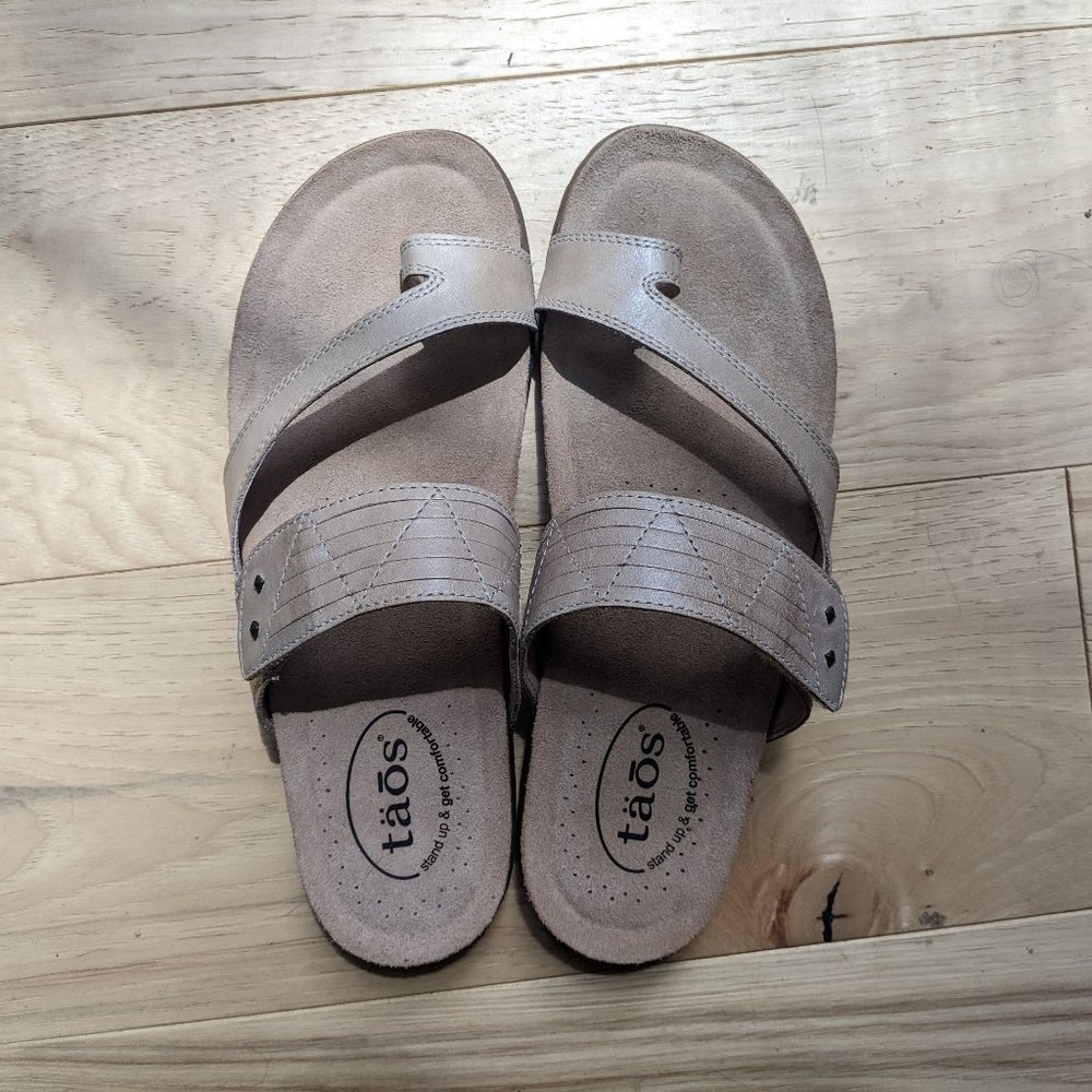 Taos Zone cork slides in Taupe size 9